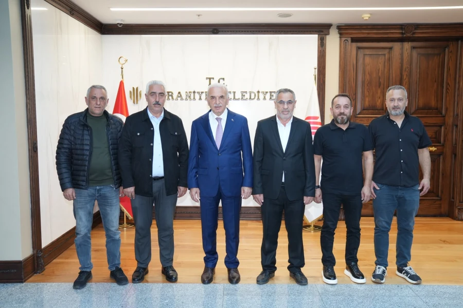 KADOSAN Yönetimi olarak Ümraniye Belediye Başkanımız Sayın İsmet Yıldırım’ı makamında ziyaret ettik.