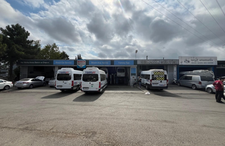 KADOSAN Oto Sanayi Sitesi olarak; bu hafta tanıtımını yaptığımız E Blok’taki ve tüm sanayi sitemizde faaliyet gösteren değerli esnaflarımıza hayırlı işler, bol ve bereketli kazançlar dileriz.