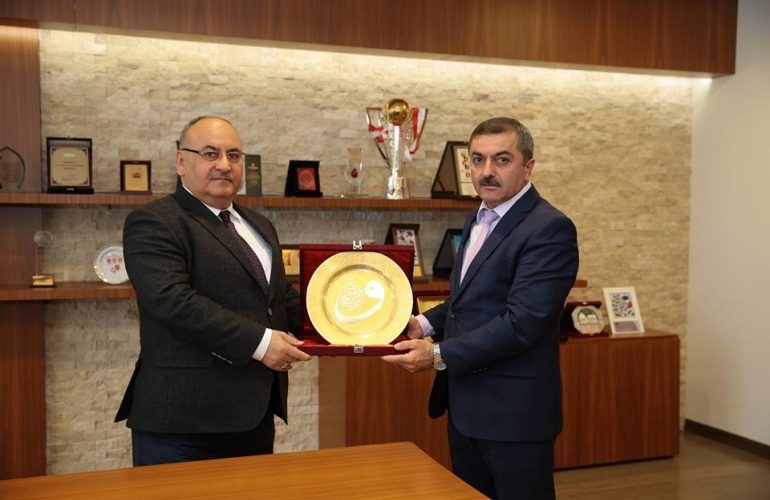 Kadosan Yönetim kurulu Olarak Bugün Ümraniye Belediye Başkanımız Sayın Hasan Canı ziyaret Ettik