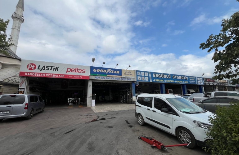 KADOSAN Oto Sanayi Sitesi olarak; bu hafta tanıtımını yaptığımız C Blok’ta ve tüm sanayi sitemizde faaliyet gösteren değerli esnaflarımıza hayırlı işler, bol ve bereketli kazançlar dileriz.